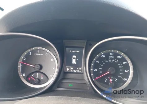 2014 Hyundai Santa Fe Sport 2.4L z USA, uszkodzony, nr VIN 5XYZTDLB3EG193894